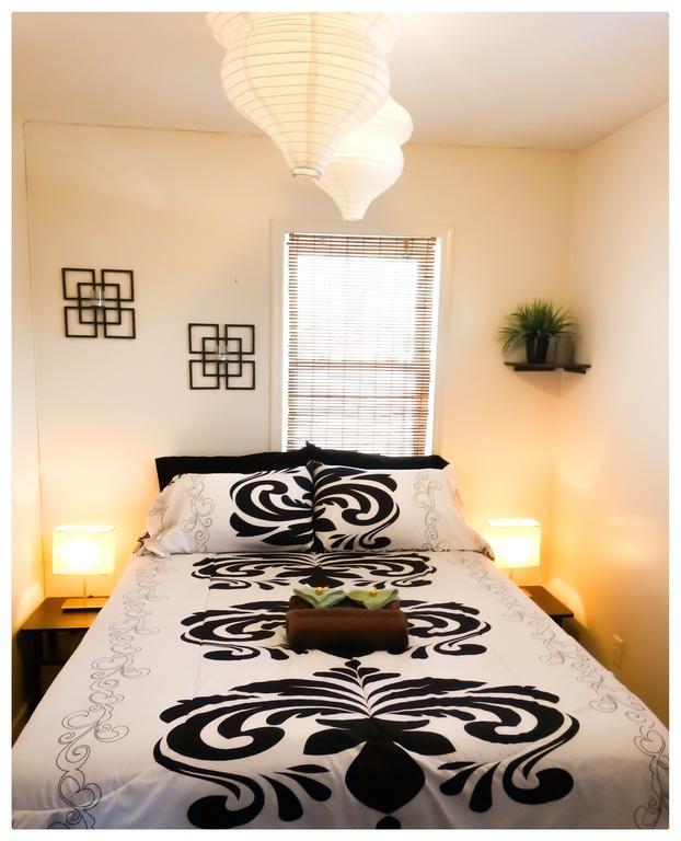 Quarto Queen com Casa de Banho Partilhada