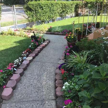 Beautiful Room Near Jfk And Close To Laguardia Airports-3